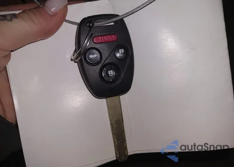 2004 Honda Accord 2.4 Ex z USA, uszkodzony, nr VIN 1HGCM56624A011125